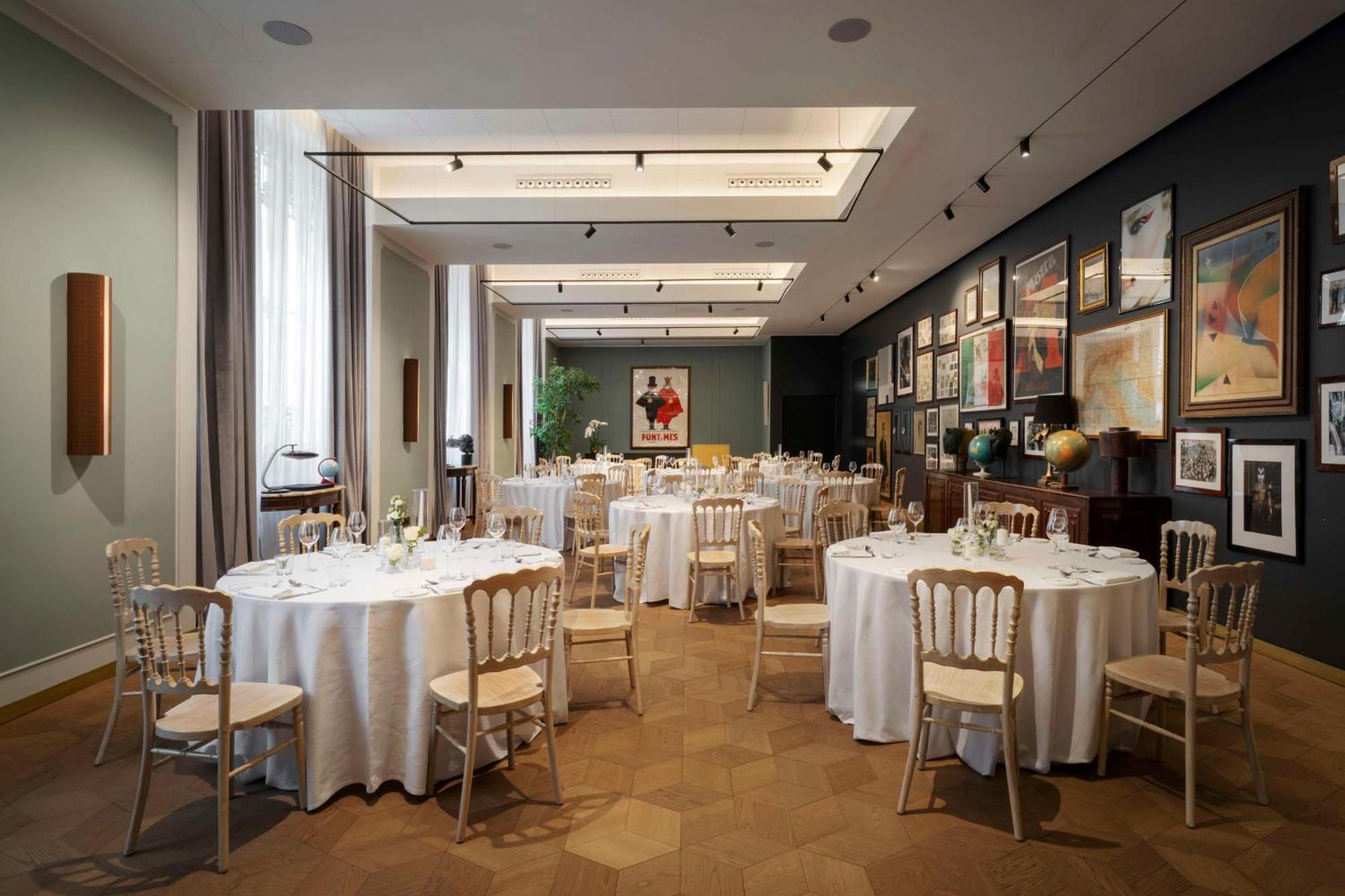 Radisson Collection Hotel, Palazzo Touring Club Milan Exterior photo