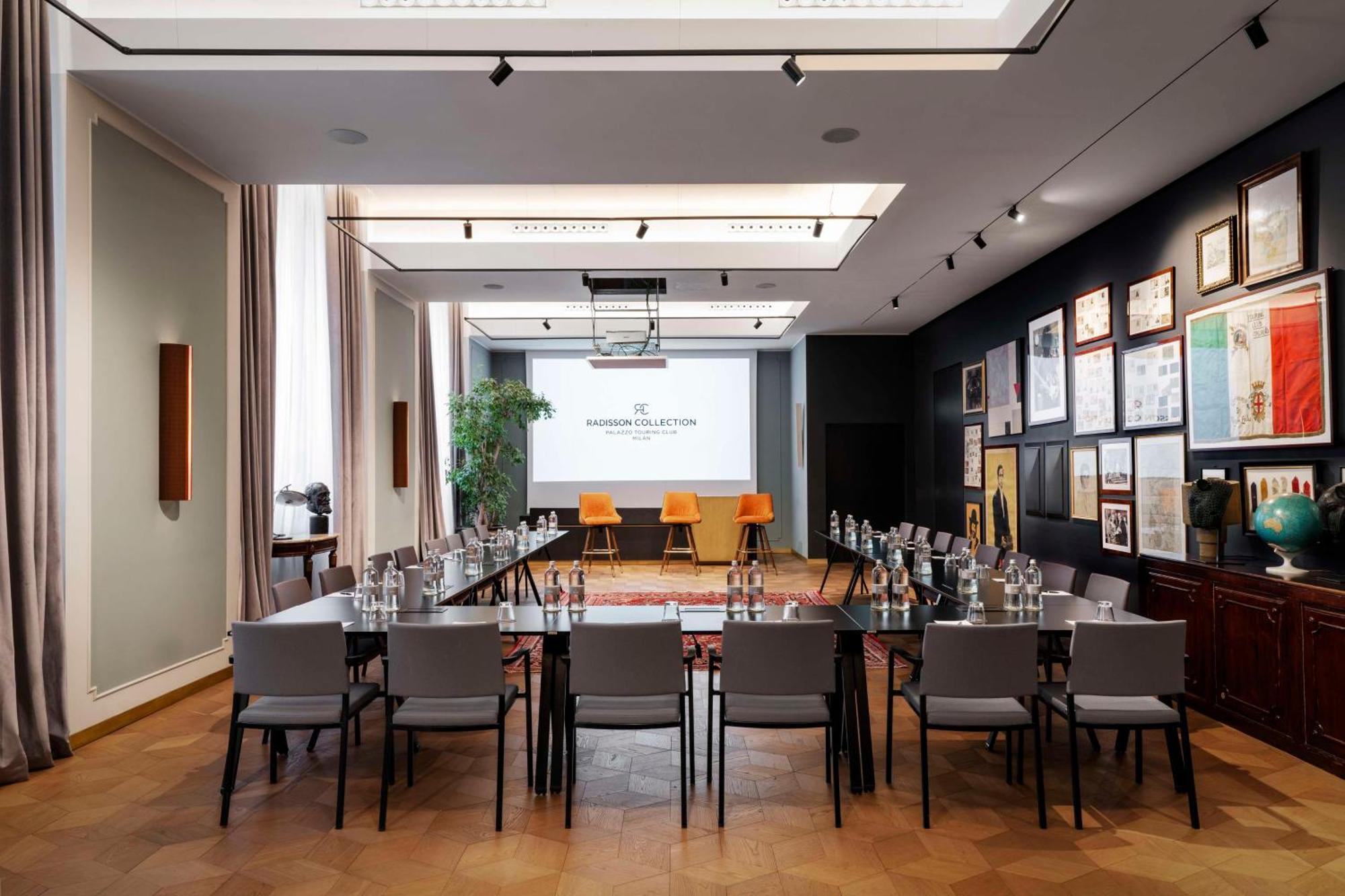 Radisson Collection Hotel, Palazzo Touring Club Milan Exterior photo